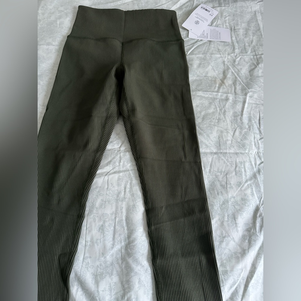 Athleta ribbed women’s leggings